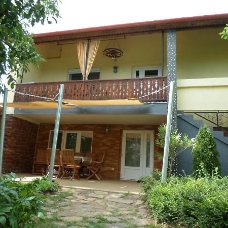 Szabadido Vendeghaz Apartment Révfülöp Exterior foto