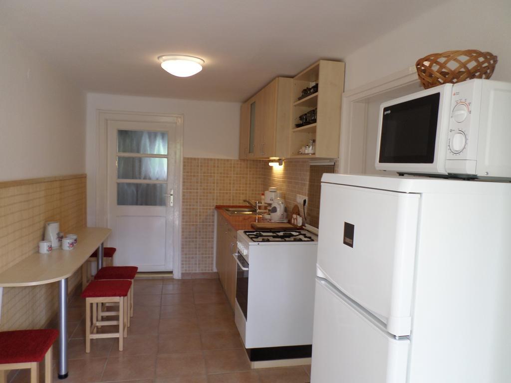 Szabadido Vendeghaz Apartment Révfülöp Exterior foto