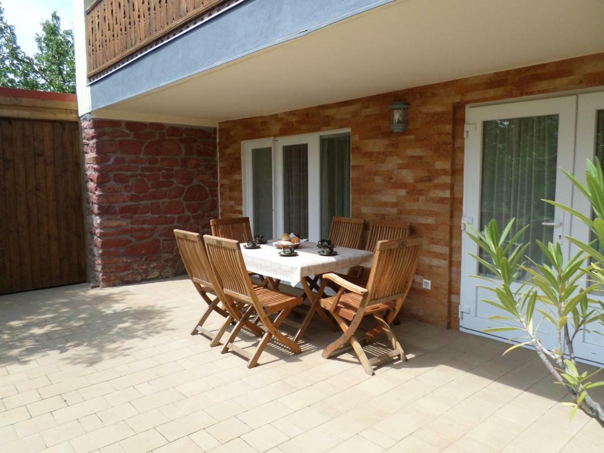 Szabadido Vendeghaz Apartment Révfülöp Exterior foto